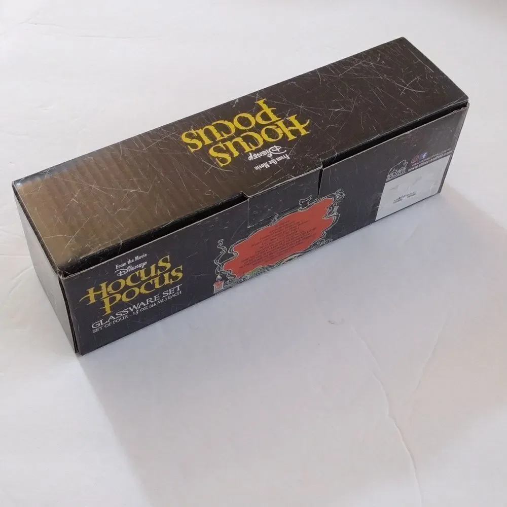 Disney Hocus Pocus‎ Set of 4 Mini 1.5oz Shot Glasses Set NWT